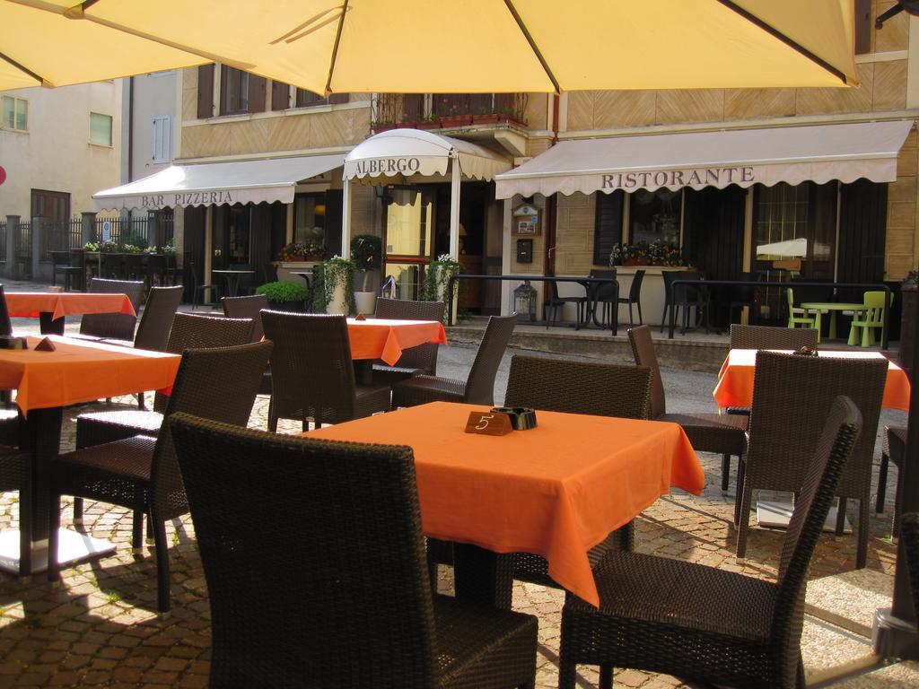 Hotel Aurora Vallarsa Exterior photo